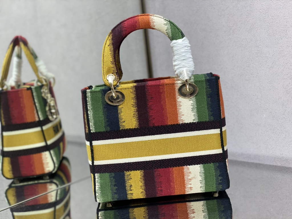 Dior M0565 Medium Lady D-Lite Bag Green D-Stripes Embroidery - Default Title - View 4