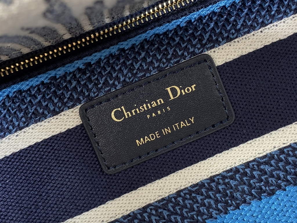 Dior M0565 Medium Lady D-Lite Bag Multicolor Embroidery Blue - Default Title - View 9