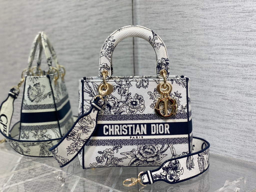 Dior M0565 Medium Lady D-Lite Bag Powder White - Default Title - View 1