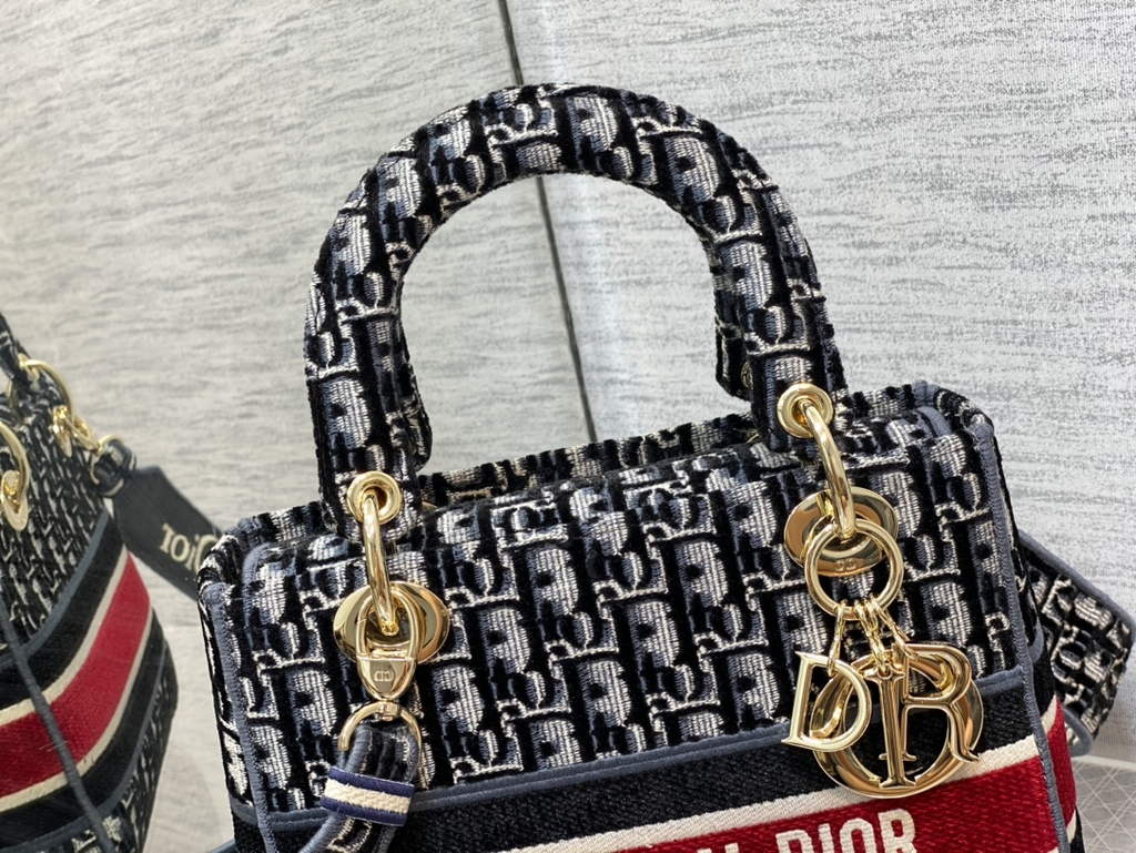 Dior M0565 Medium Lady D-Lite Bag velvet Embroidery Navy Blue - Default Title - View 3
