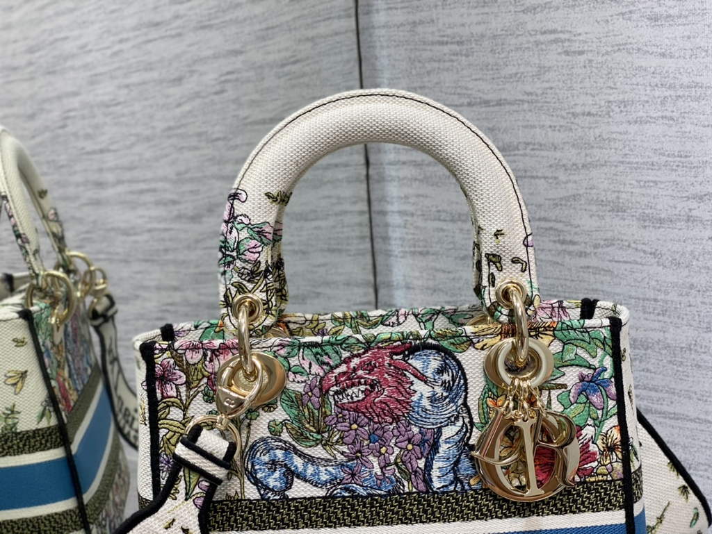 Dior M0565 Medium Lady D-Lite Bag White Zodiac Embroidery - Default Title - View 3