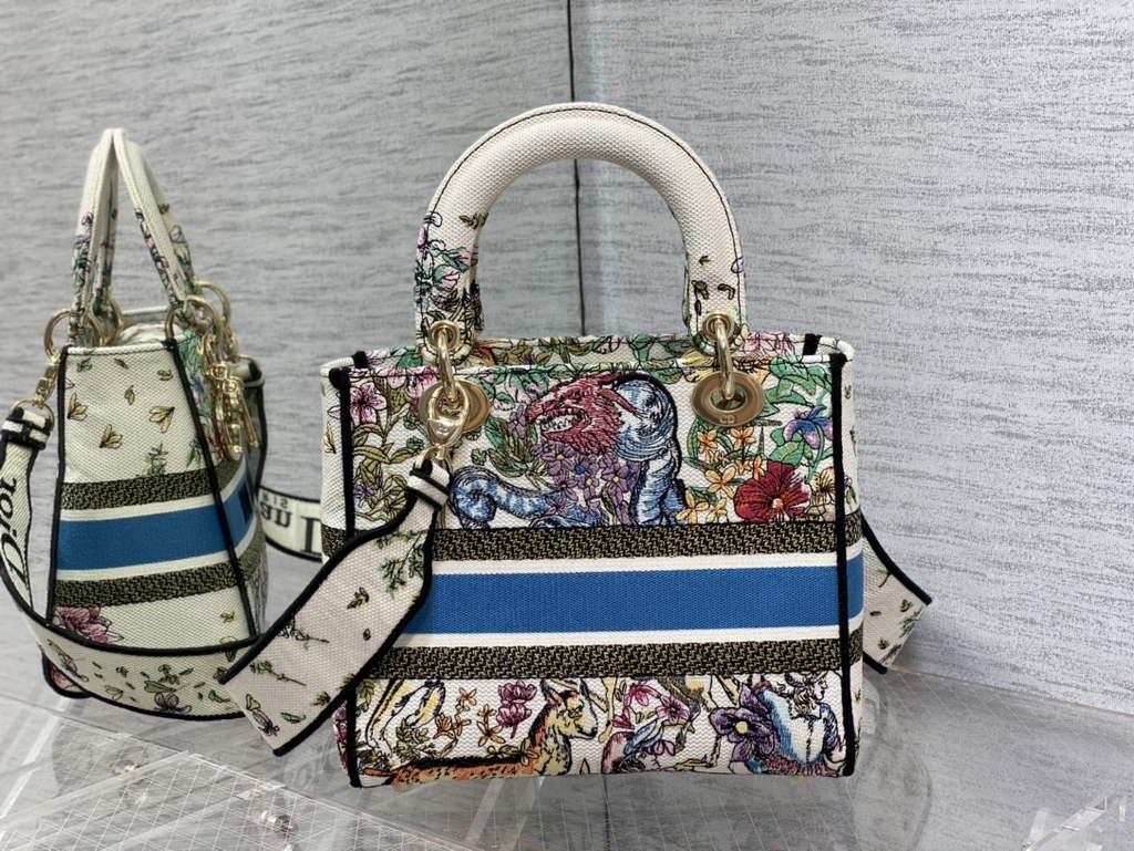 Dior M0565 Medium Lady D-Lite Bag White Zodiac Embroidery - Default Title - View 5