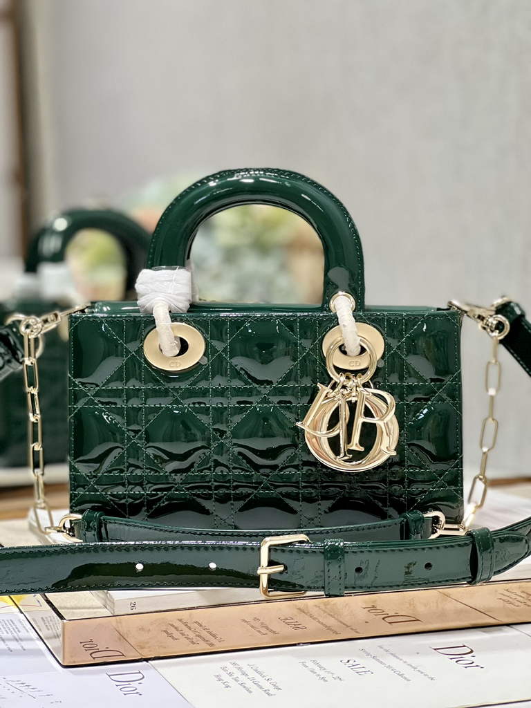 Dior M0613 Small Lady D-Joy Bag Green Patent Cannage Calfskin - Default Title - View 1