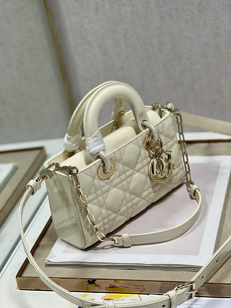 Dior M0613 Small Lady D-Joy Bag Beige Patent Cannage Calfskin - Default Title - View 2