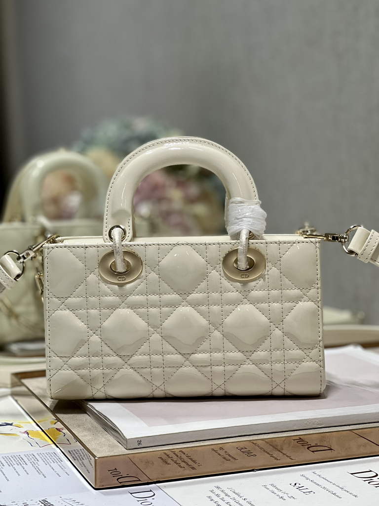 Dior M0613 Small Lady D-Joy Bag Beige Patent Cannage Calfskin - Default Title - View 5