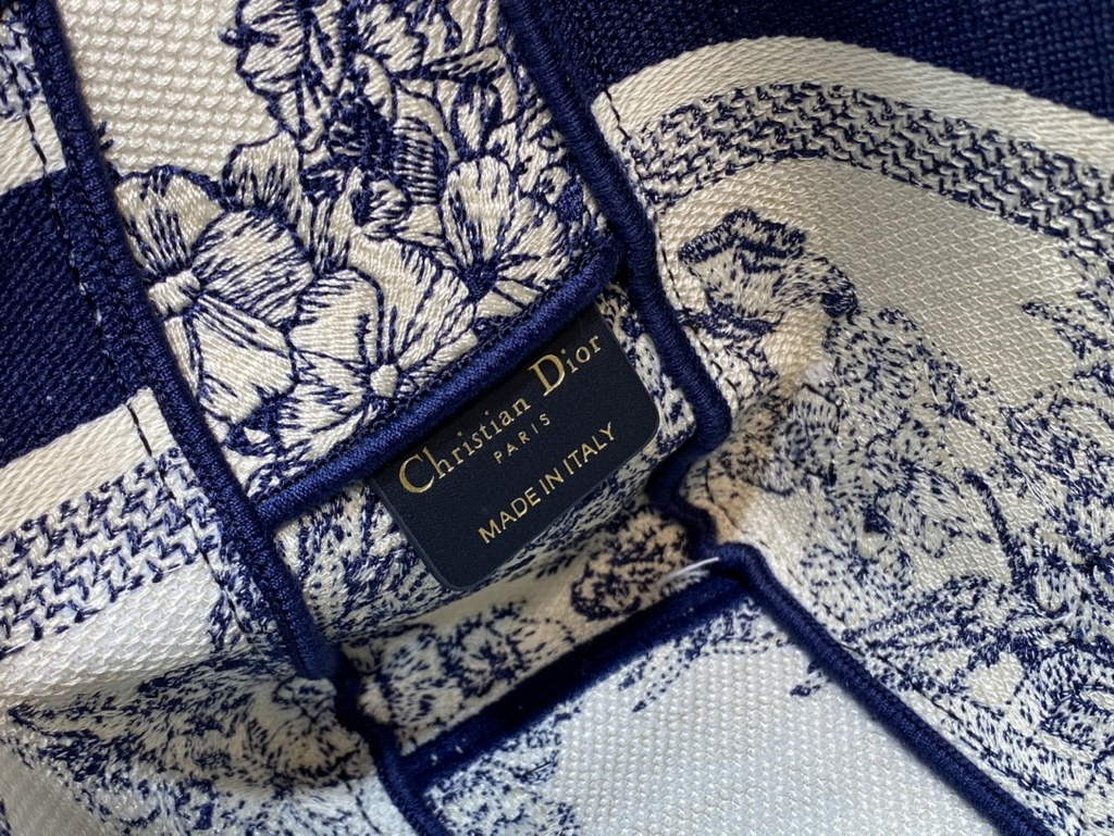 Dior M1241 Small Diorcamp Bag Oblique Embroidery Blue - Default Title - View 9
