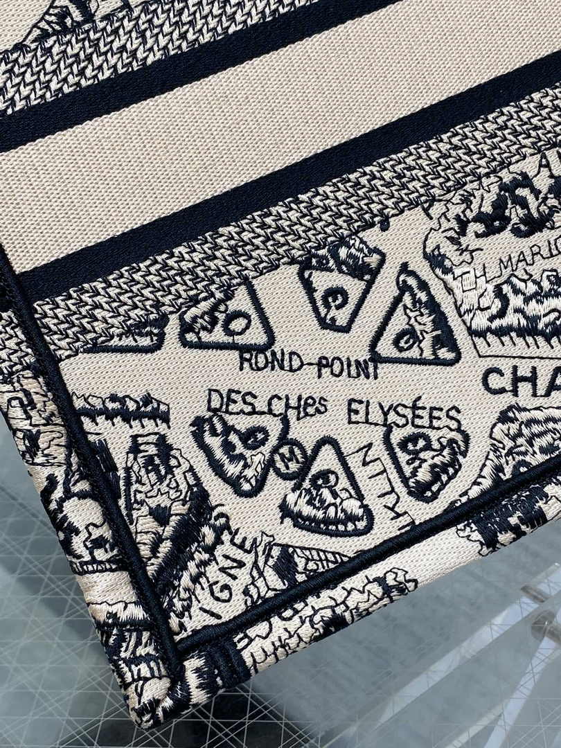 Dior Small Book Tote M1265 Toile de Jouy Embroidery M3537