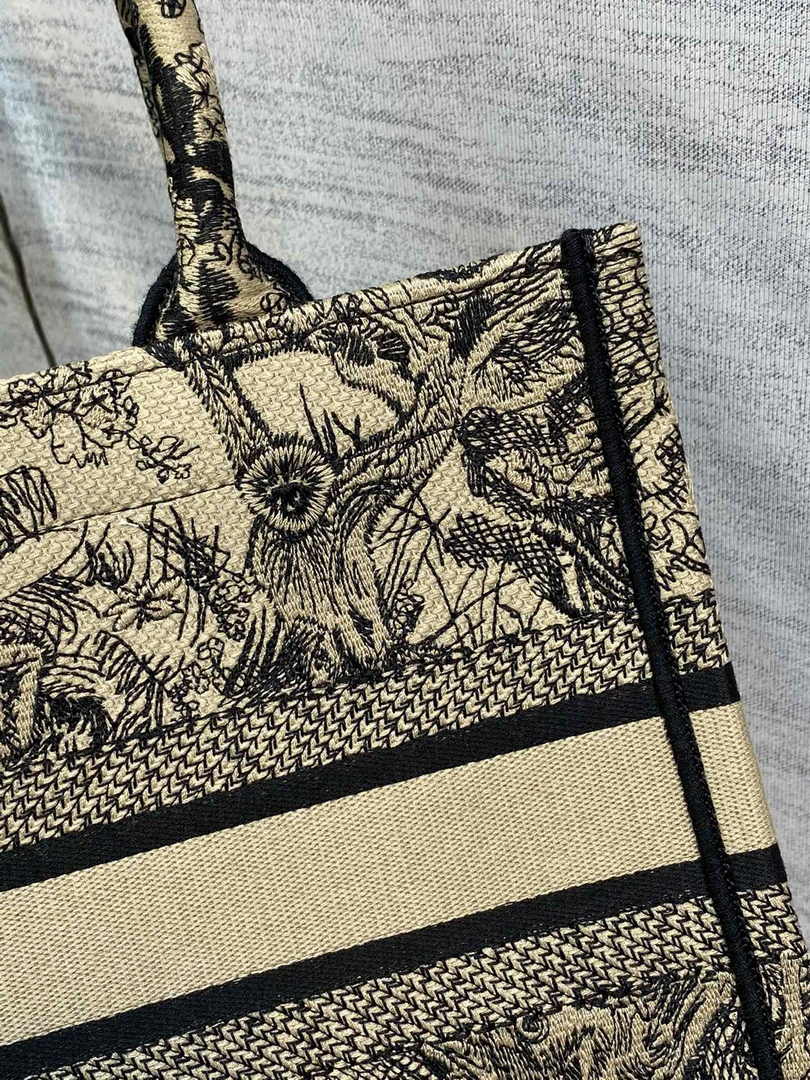 Dior Small Book Tote M1265 Beige Toile de Jouy Embroidery