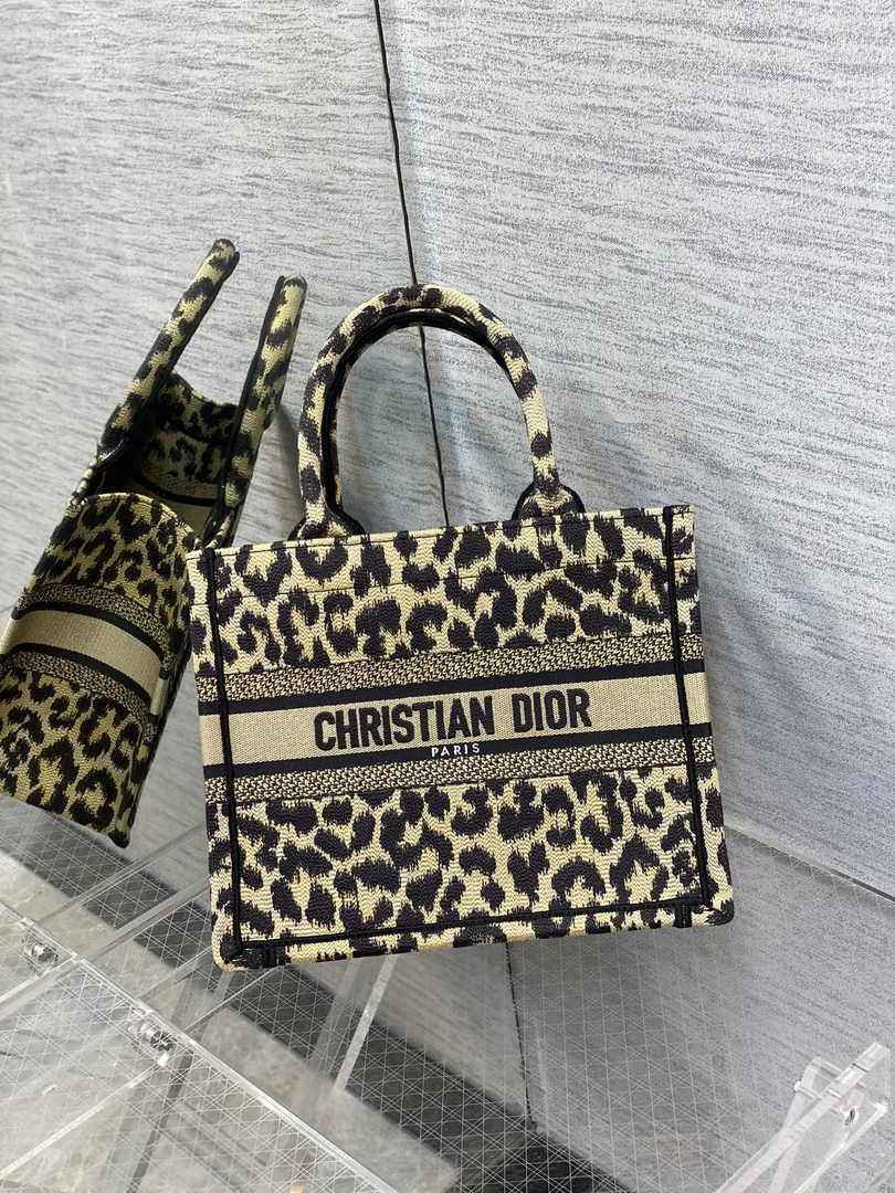 Dior M1265 Small Book Tote Beige Multicolor Mizza