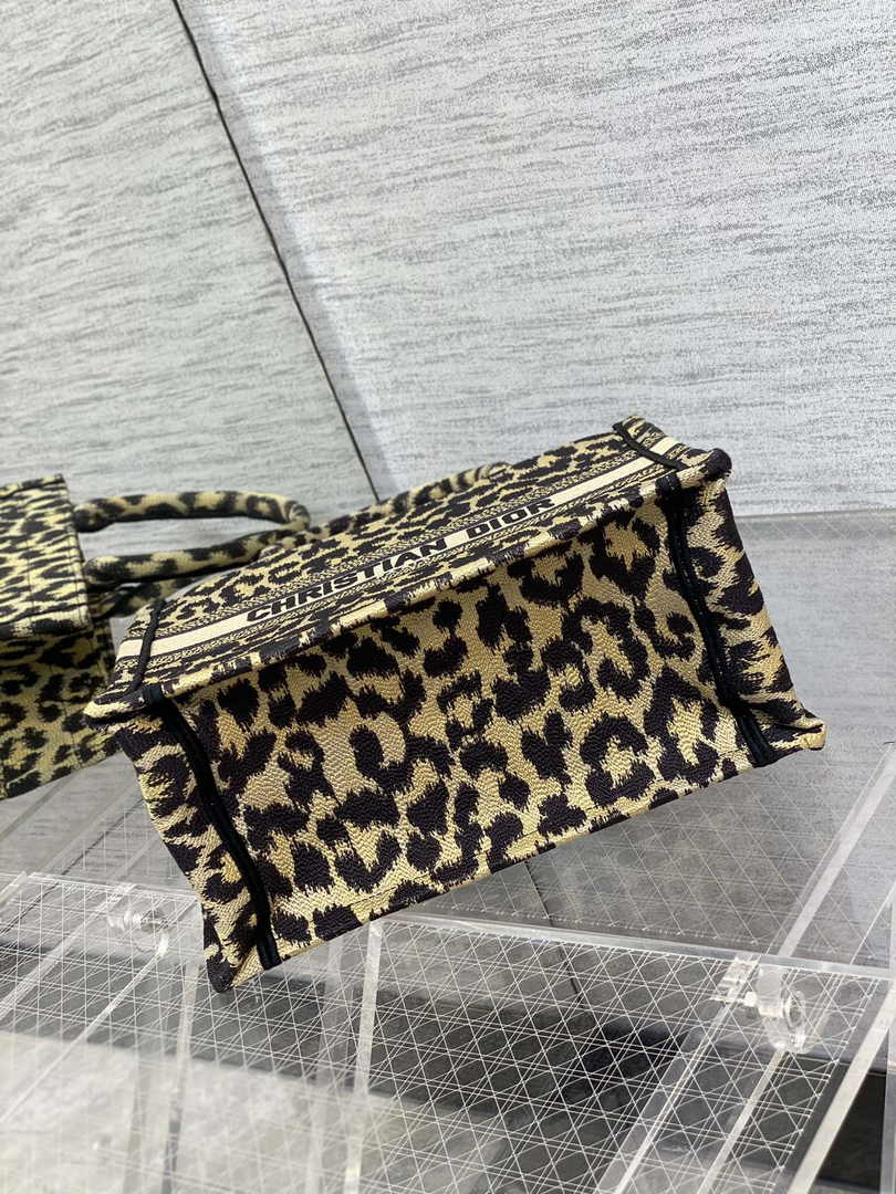 Dior M1265 Small Book Tote Beige Multicolor Mizza