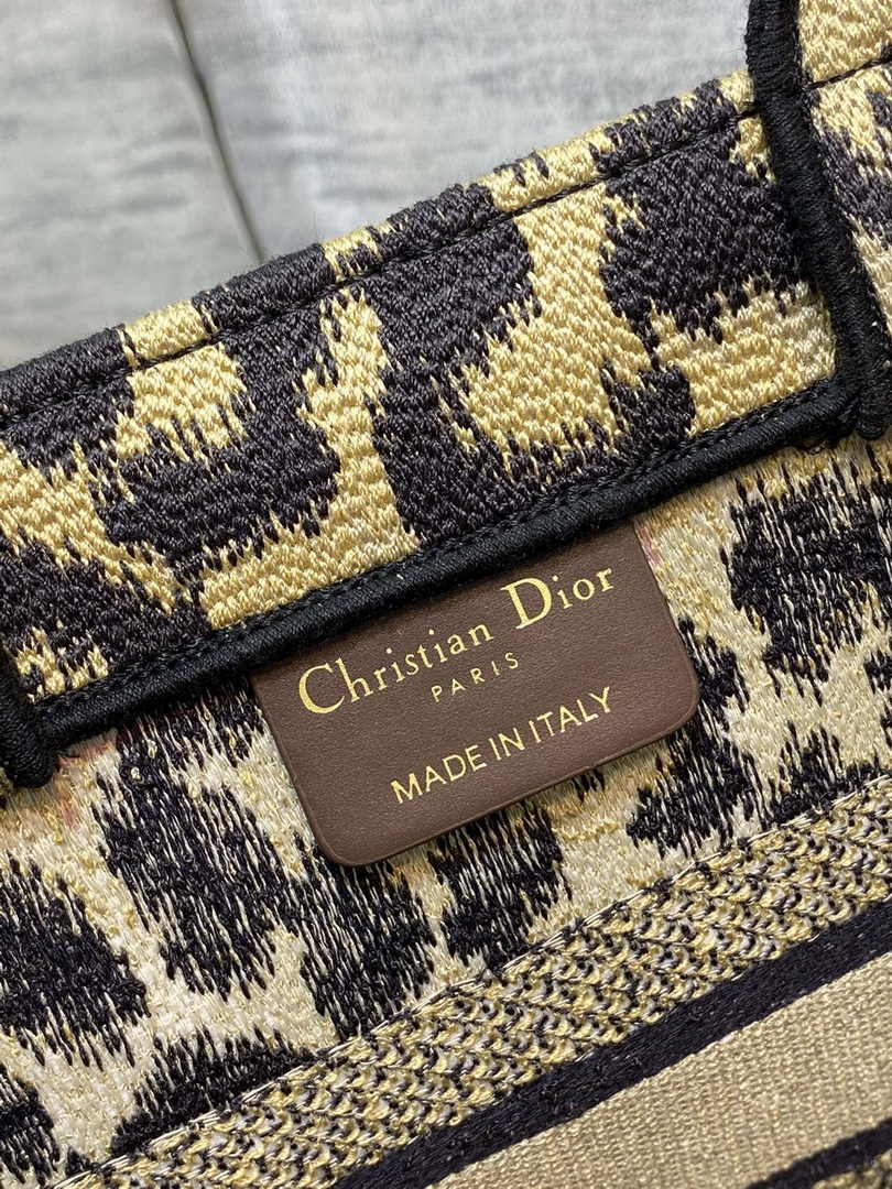 Dior M1265 Small Book Tote Beige Multicolor Mizza