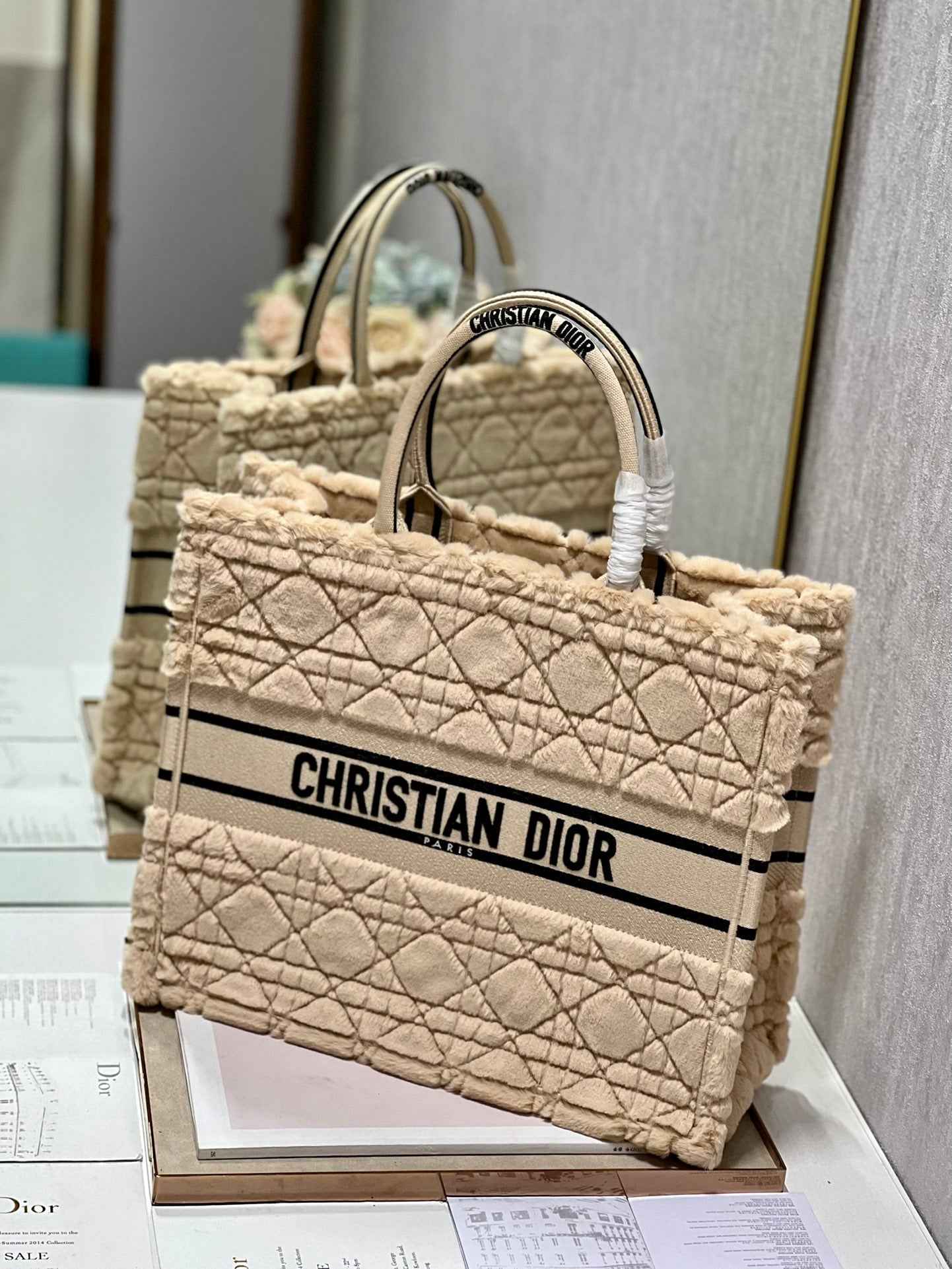 Dior M1286 Large Book Tote Bag Apricot Cannage