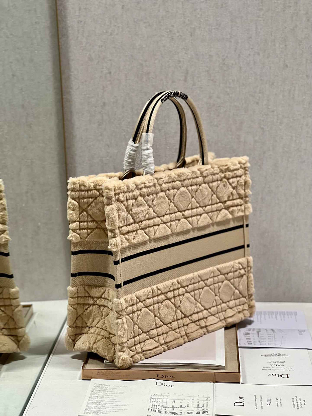 Dior M1286 Large Book Tote Bag Apricot Cannage