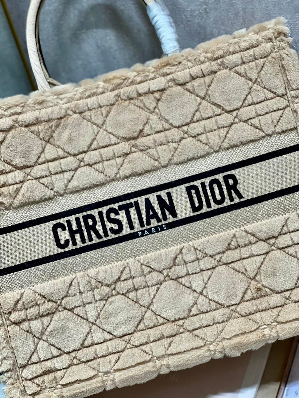 Dior M1286 Large Book Tote Bag Apricot Cannage