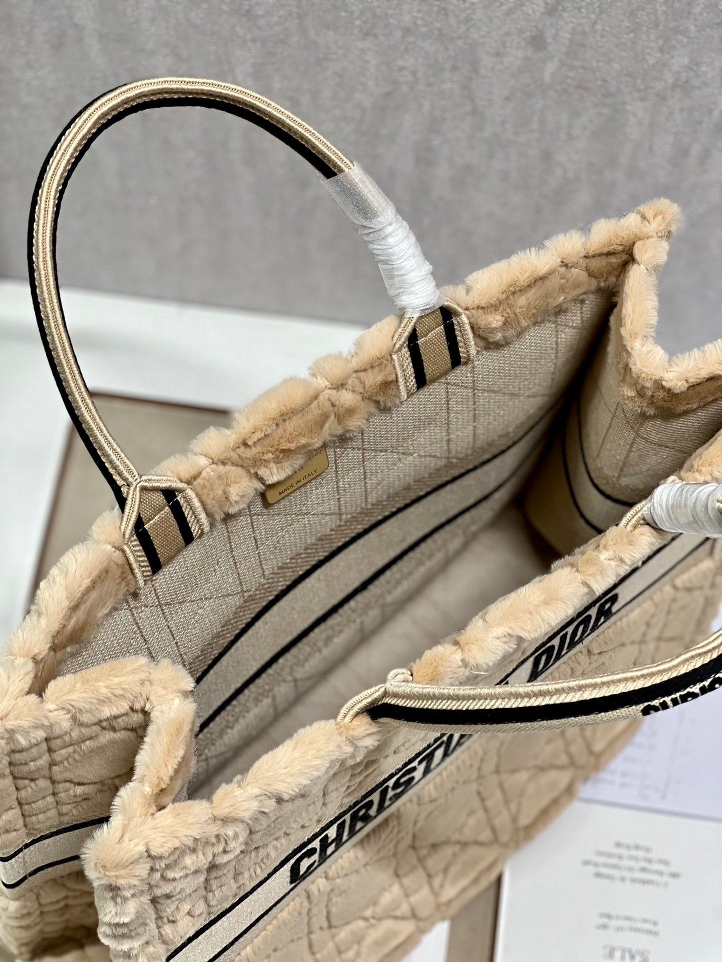 Dior M1286 Large Book Tote Bag Apricot Cannage