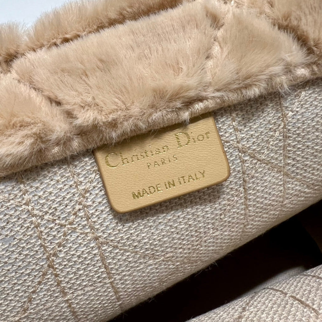 Dior M1286 Large Book Tote Bag Apricot Cannage