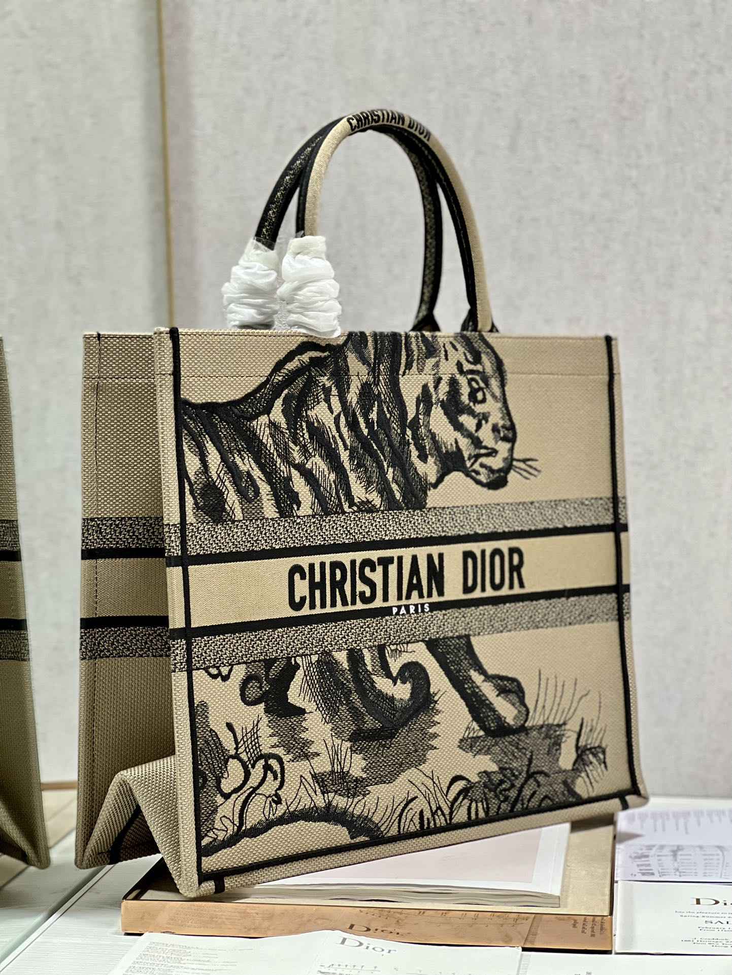 Dior M1286 Large Book Tote Bag Beige D-Jungle Pop Embroidery