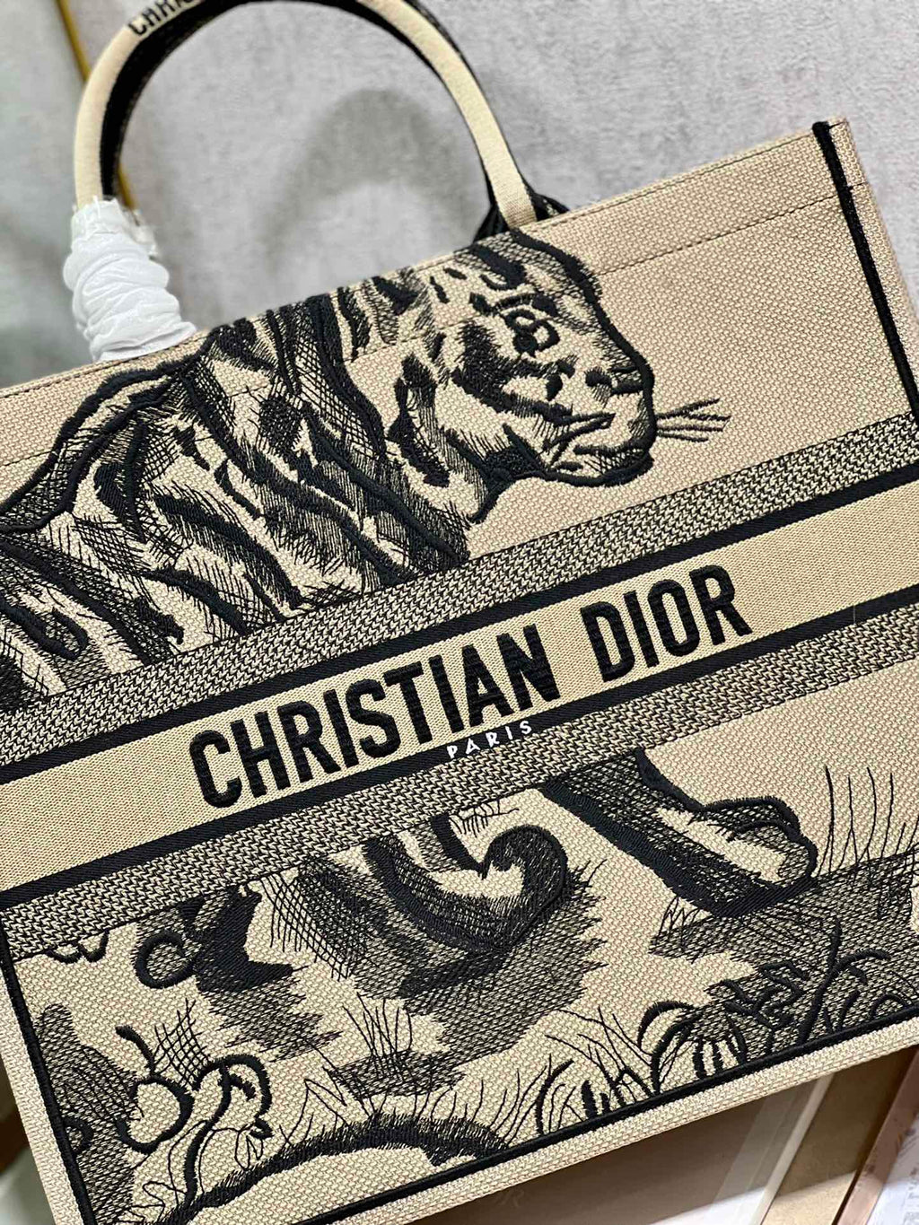 Dior M1286 Large Book Tote Bag Beige D-Jungle Pop Embroidery