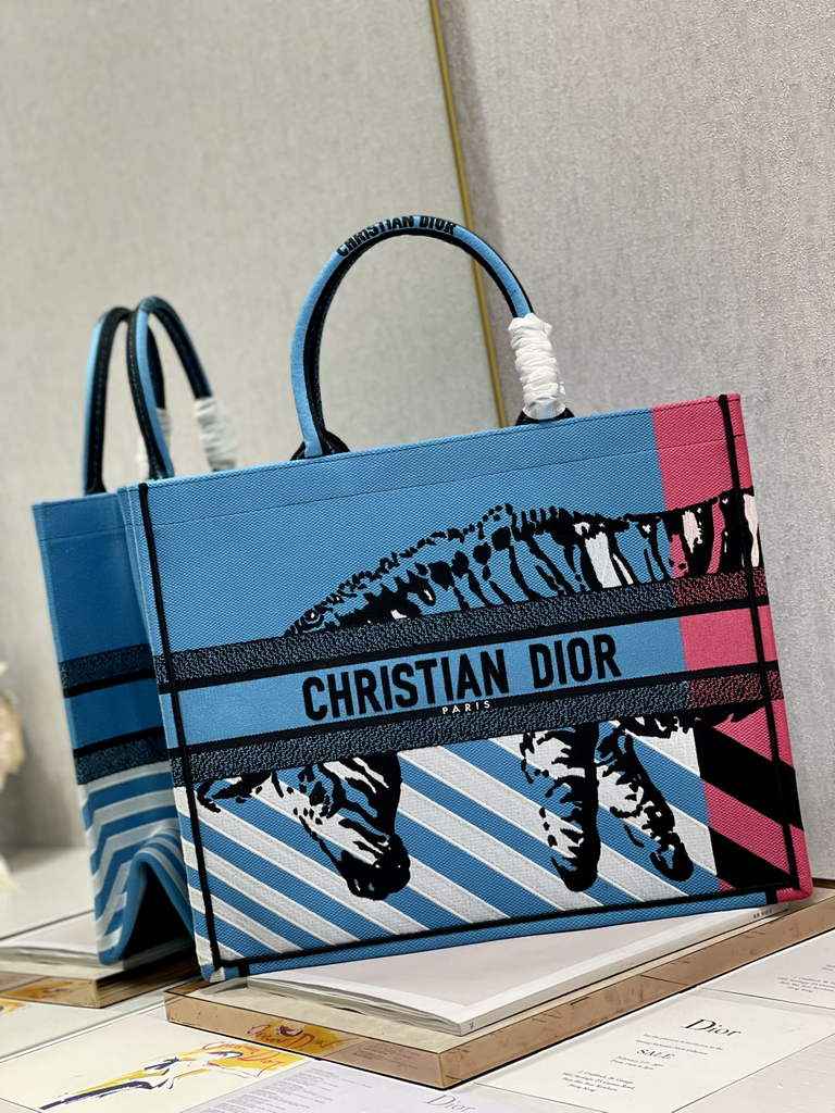 Dior M1286 Large Book Tote Bag Blue D-Jungle Pop Embroidery