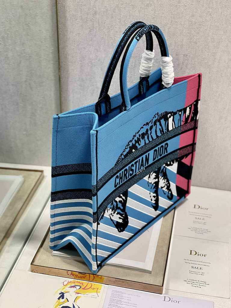 Dior M1286 Large Book Tote Bag Blue D-Jungle Pop Embroidery