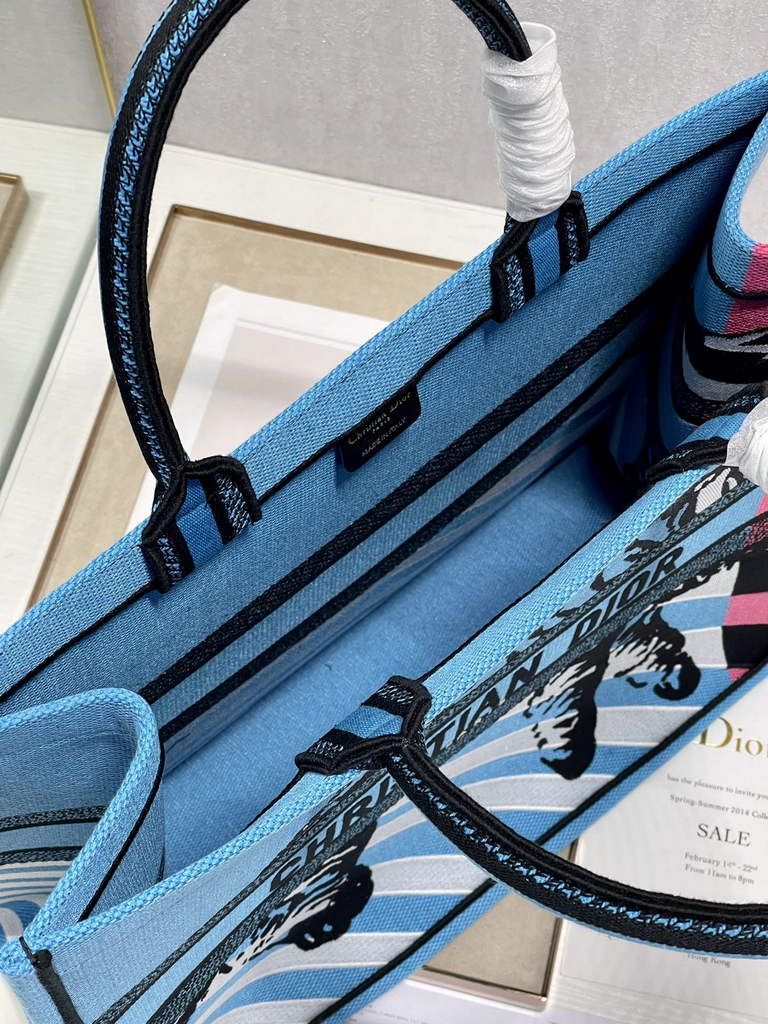 Dior M1286 Large Book Tote Bag Blue D-Jungle Pop Embroidery