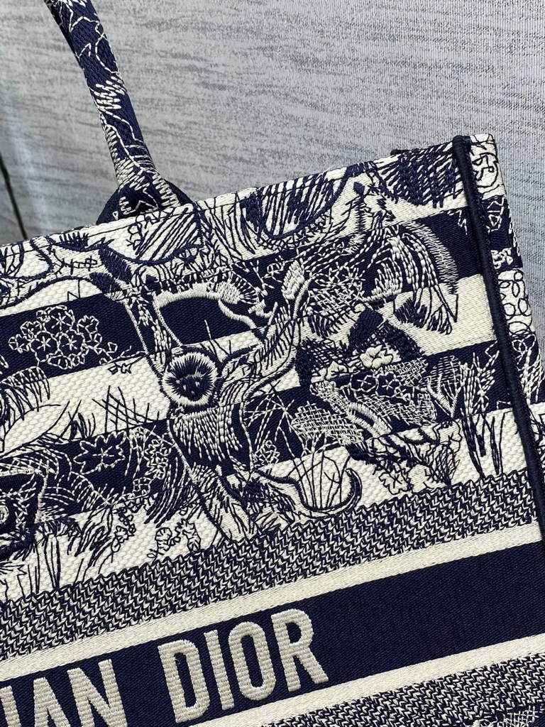 Dior M1286 Large Book Tote Bag Blue Toile de Jouy Reverse Embroidery