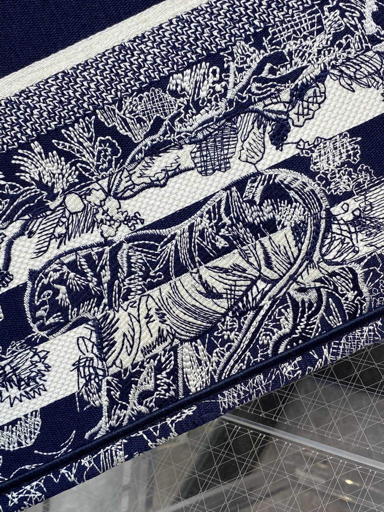 Dior M1286 Large Book Tote Bag Blue Toile de Jouy Reverse Embroidery
