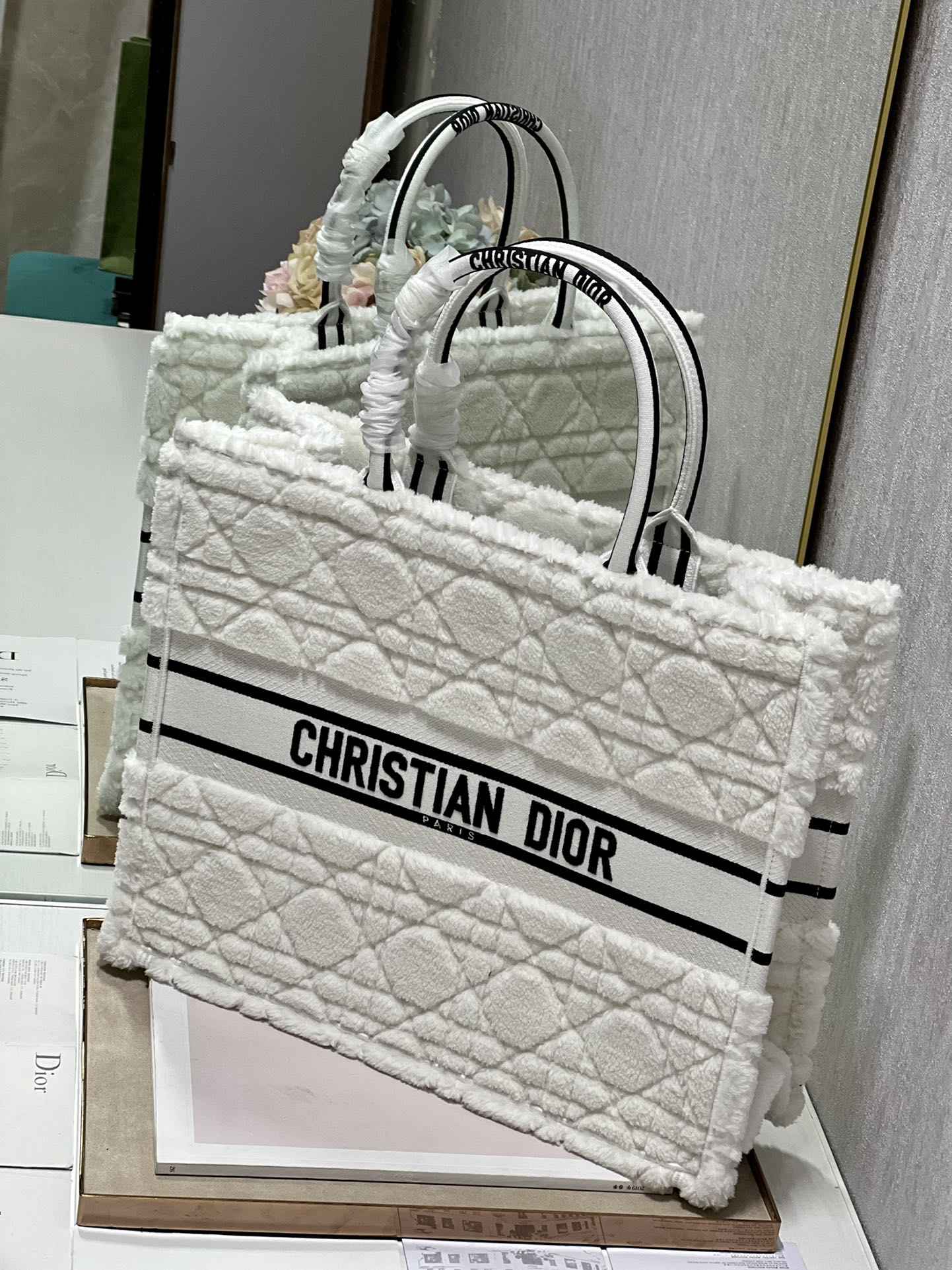 Dior M1286 Large Book Tote Bag White Cannage