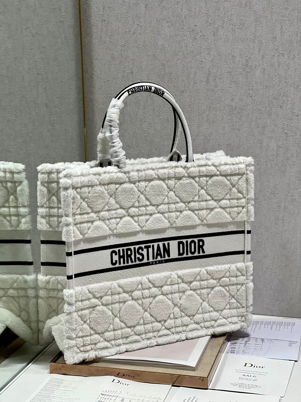 Dior M1286 Large Book Tote Bag White Cannage