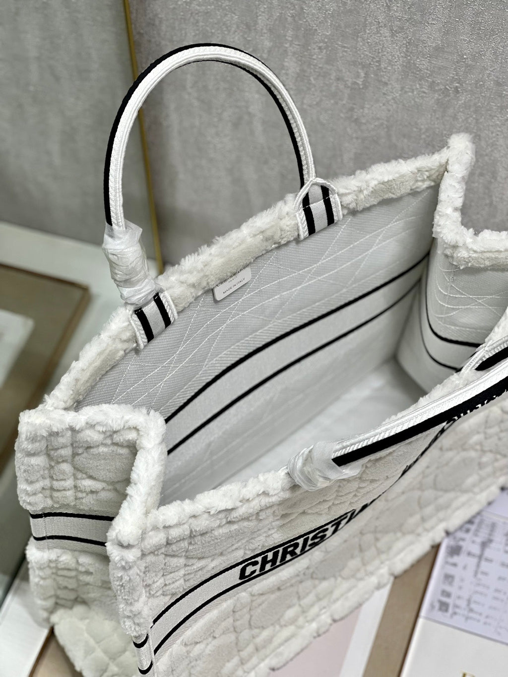 Dior M1286 Large Book Tote Bag White Cannage