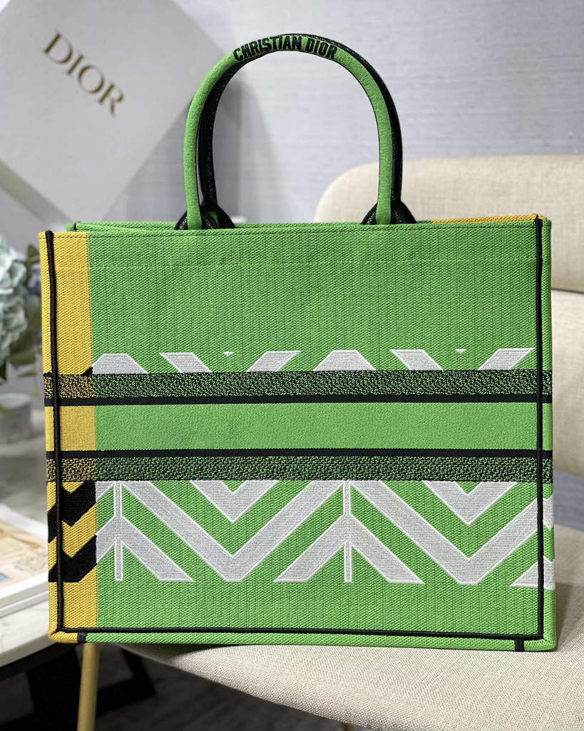 Dior M1286 Large Book Tote Bag Green D-Jungle Pop Embroidery