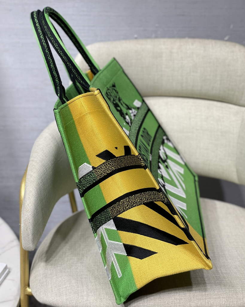 Dior M1286 Large Book Tote Bag Green D-Jungle Pop Embroidery