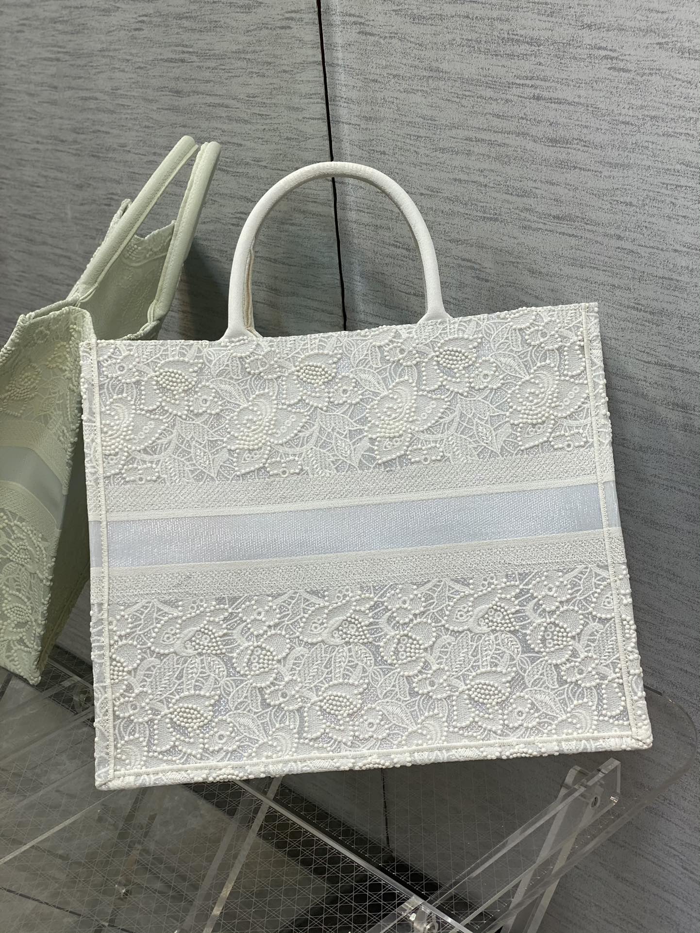 Dior M1286 Large Book Tote Bag White Lace Embroidery
