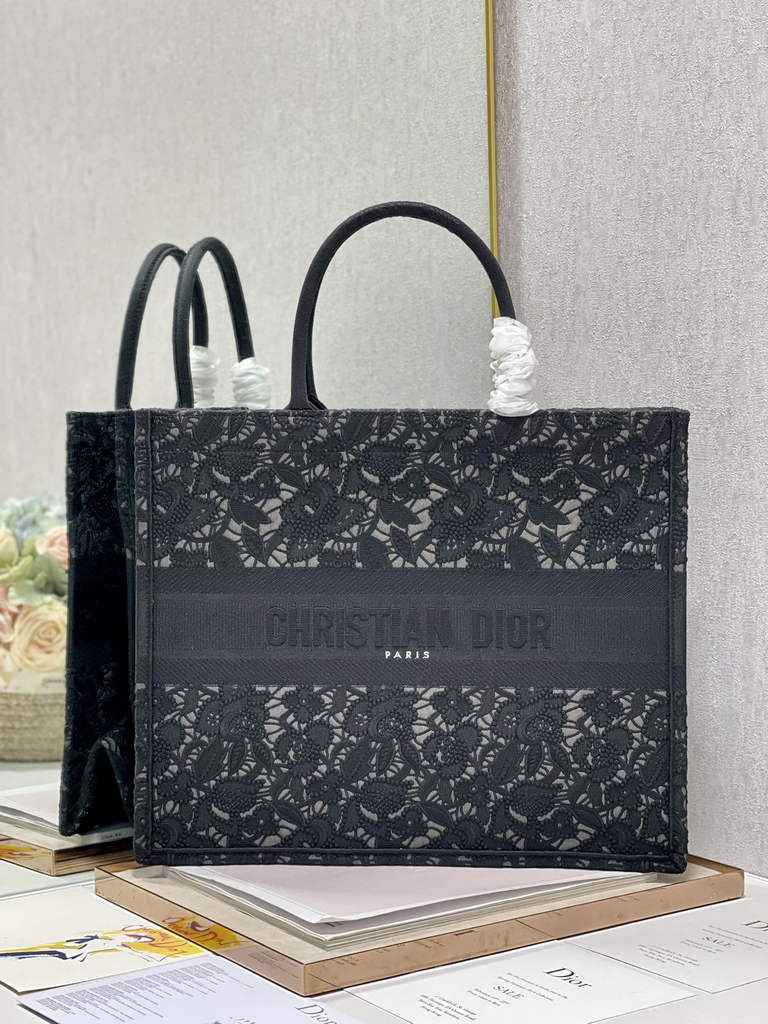 Dior M1286 Large Book Tote Bag Black Lace Embroidery