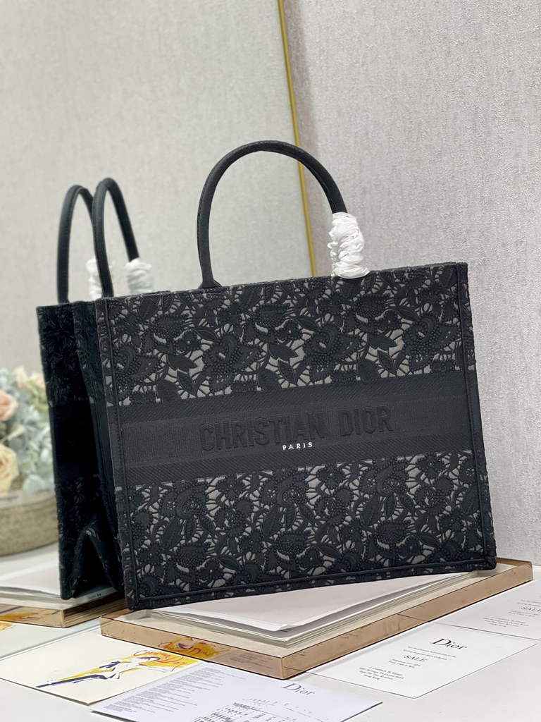 Dior M1286 Large Book Tote Bag Black Lace Embroidery