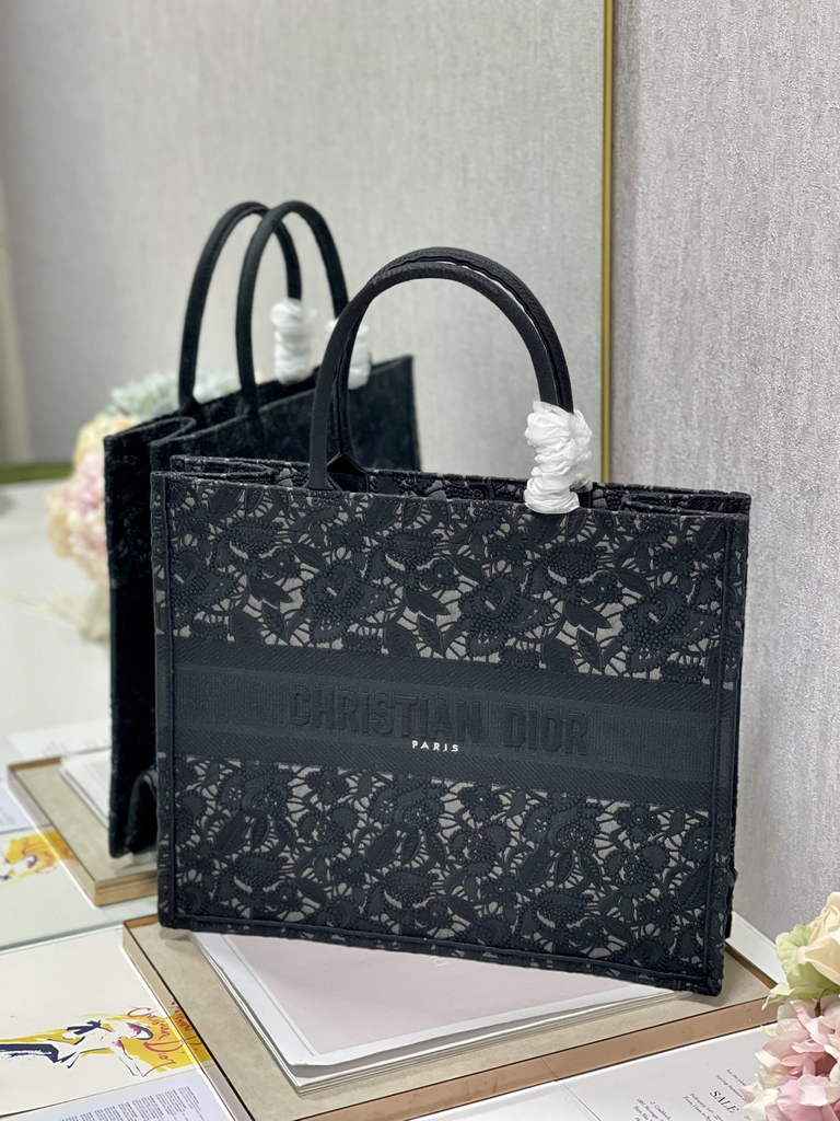 Dior M1286 Large Book Tote Bag Black Lace Embroidery