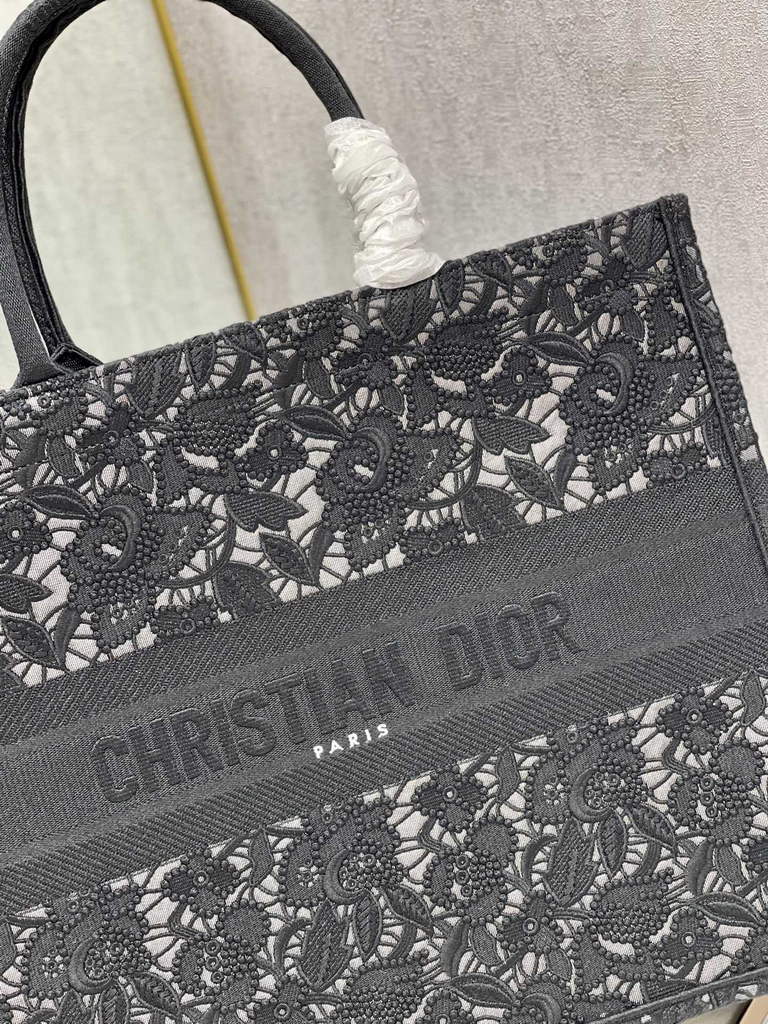 Dior M1286 Large Book Tote Bag Black Lace Embroidery