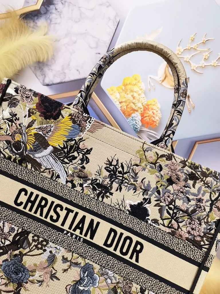 Dior M1286 Large Book Tote Bag Beige Multicolor Jardin d'Hiver Embroidery