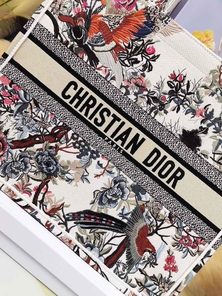 Dior M1286 Large Book Tote Bag White Multicolor Jardin d'Hiver Embroidery