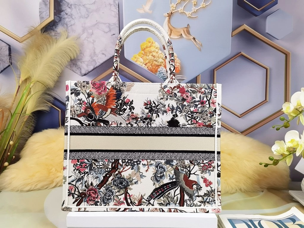 Dior M1286 Large Book Tote Bag White Multicolor Jardin d'Hiver Embroidery