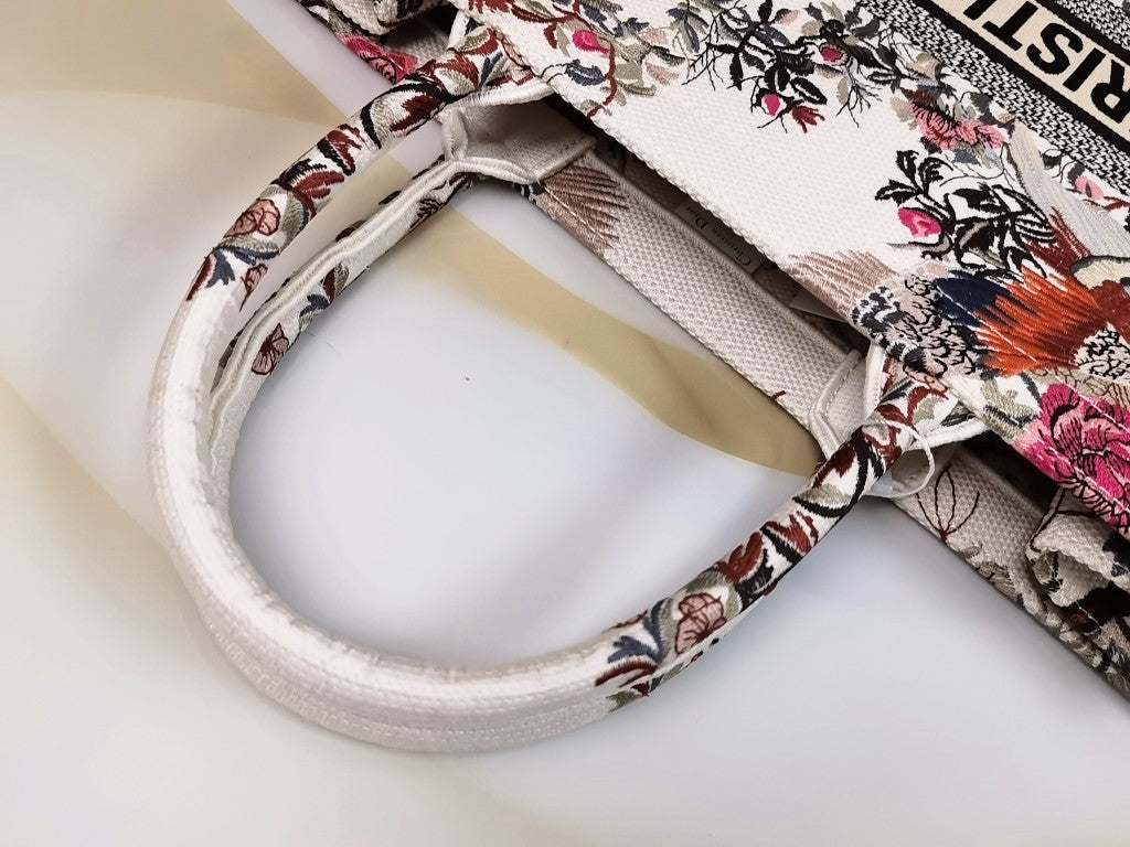 Dior M1286 Large Book Tote Bag White Multicolor Jardin d'Hiver Embroidery