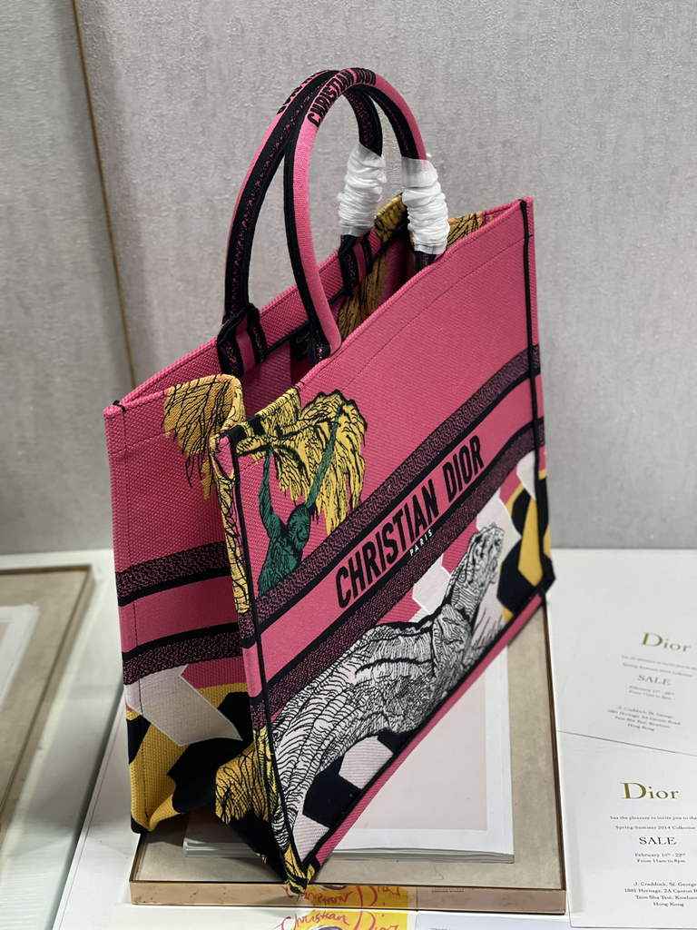 Dior M1286 Large Book Tote Bag Pink D-Jungle Pop Embroidery