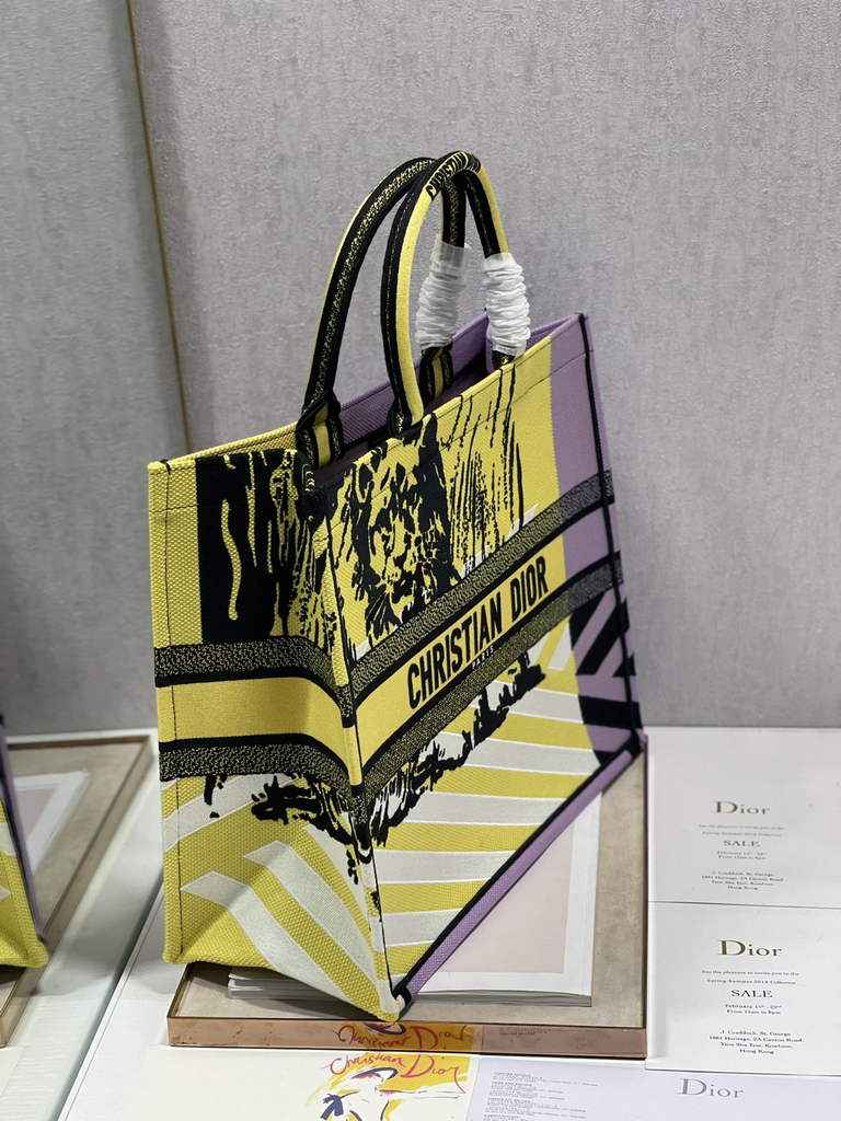 Dior M1286 Large Book Tote Bag Yellow D-Jungle Pop Embroidery