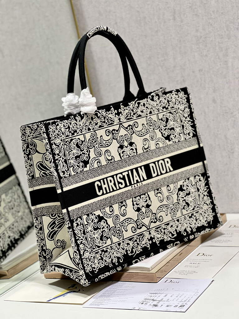 Dior M1286 Large Book Tote Black and Beige Bandana Embroidery