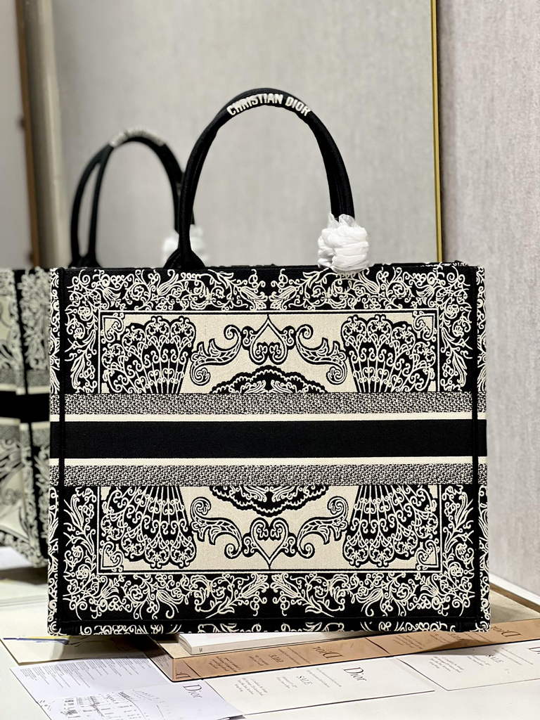 Dior M1286 Large Book Tote Black and Beige Bandana Embroidery