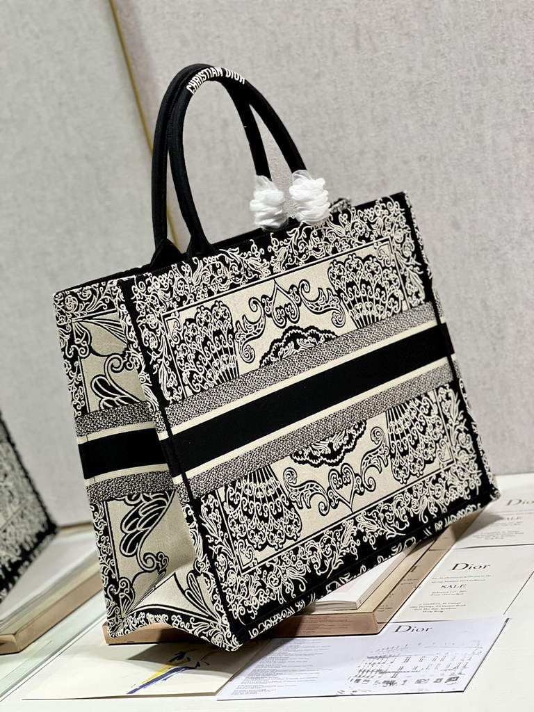Dior M1286 Large Book Tote Black and Beige Bandana Embroidery