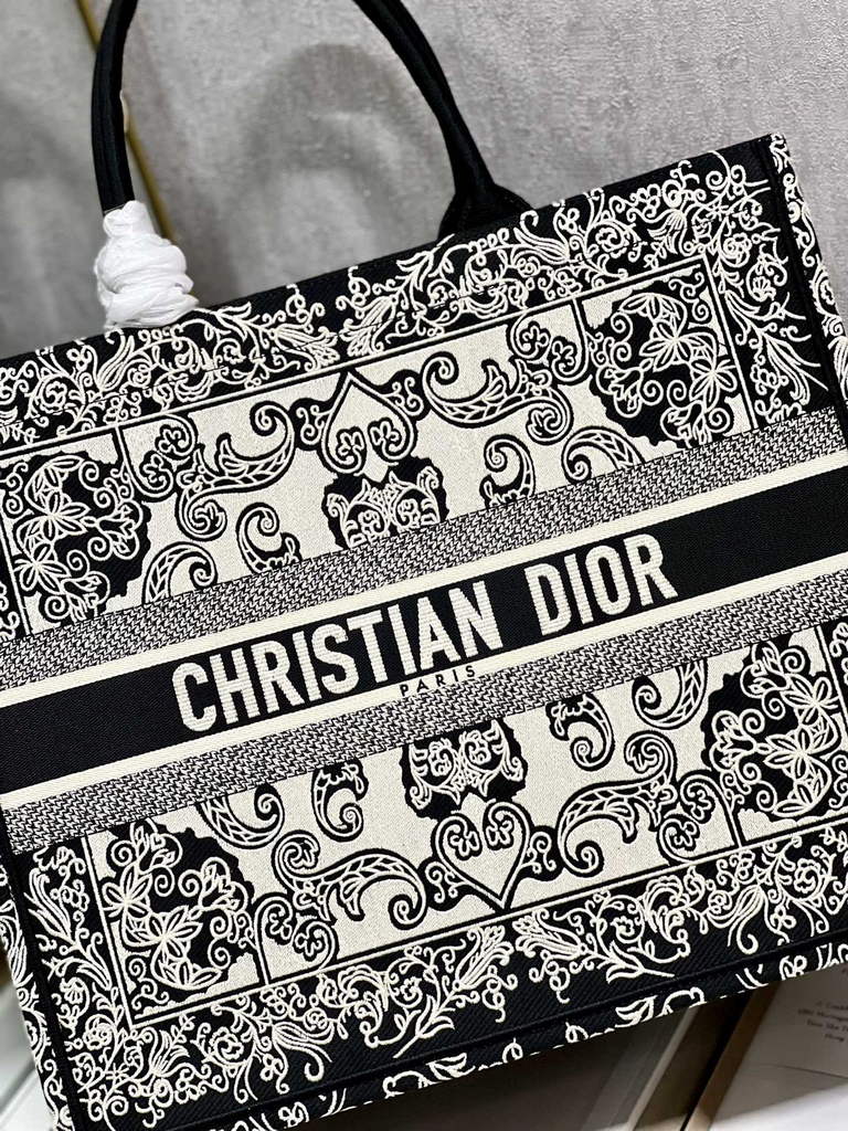Dior M1286 Large Book Tote Black and Beige Bandana Embroidery