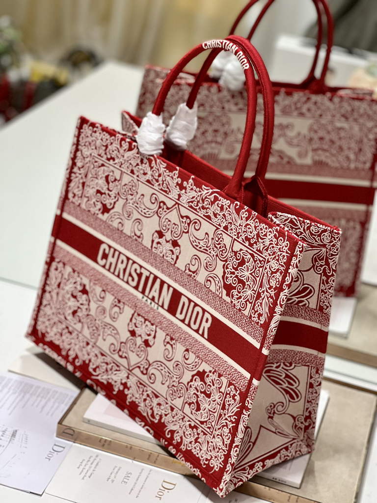 Dior M1286 Large Book Tote White and Red Bandana Embroidery