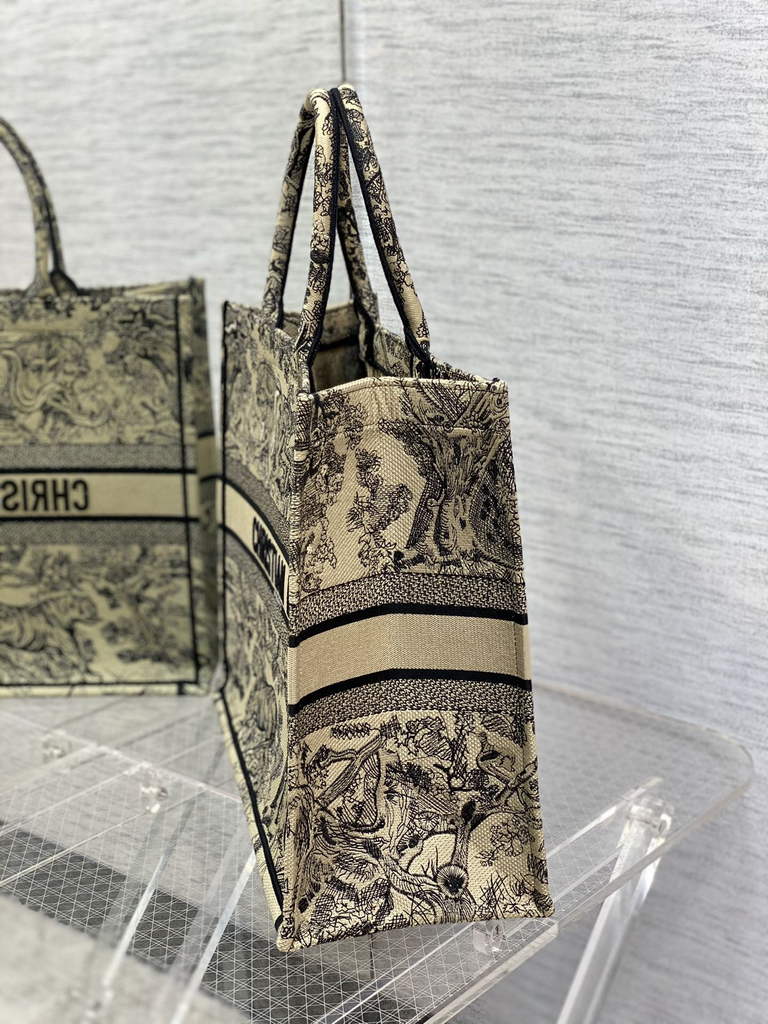 Dior M1286 Large Book Tote Beige Blue Toile de Jouy Embroidery