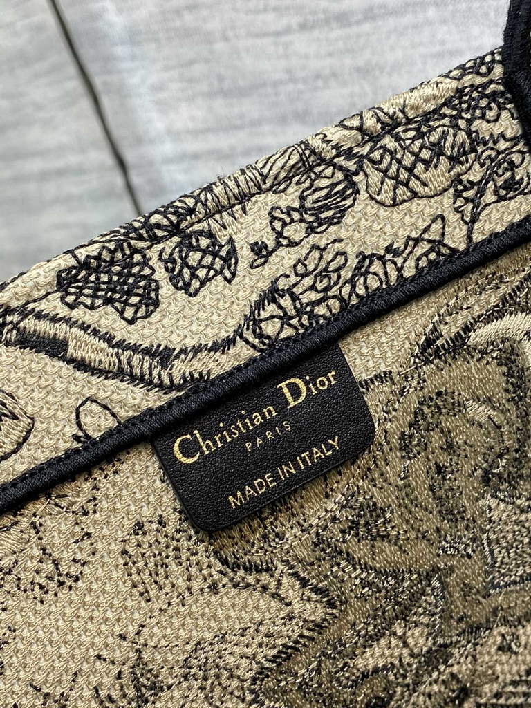 Dior M1286 Large Book Tote Beige Blue Toile de Jouy Embroidery